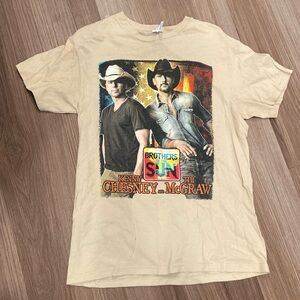 Brothers of the sun 2012 tour Tee. Men’s medium.